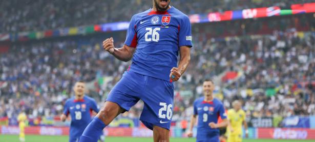 B体育官方-斯洛伐克队备战欧洲杯预选赛，雄心勃勃的简单介绍