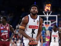 B体育娱乐-鹈鹕队前锋球员连续两场狂砍+得分的简单介绍