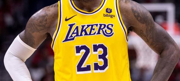 B体育官网入口-詹姆斯发表新赛季打算，称将继续冲击总冠军，球迷期待他传奇的表现的简单介绍