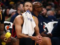 B体育网页版-汤普森因伤缺席本赛季，勇士将面临严峻考验