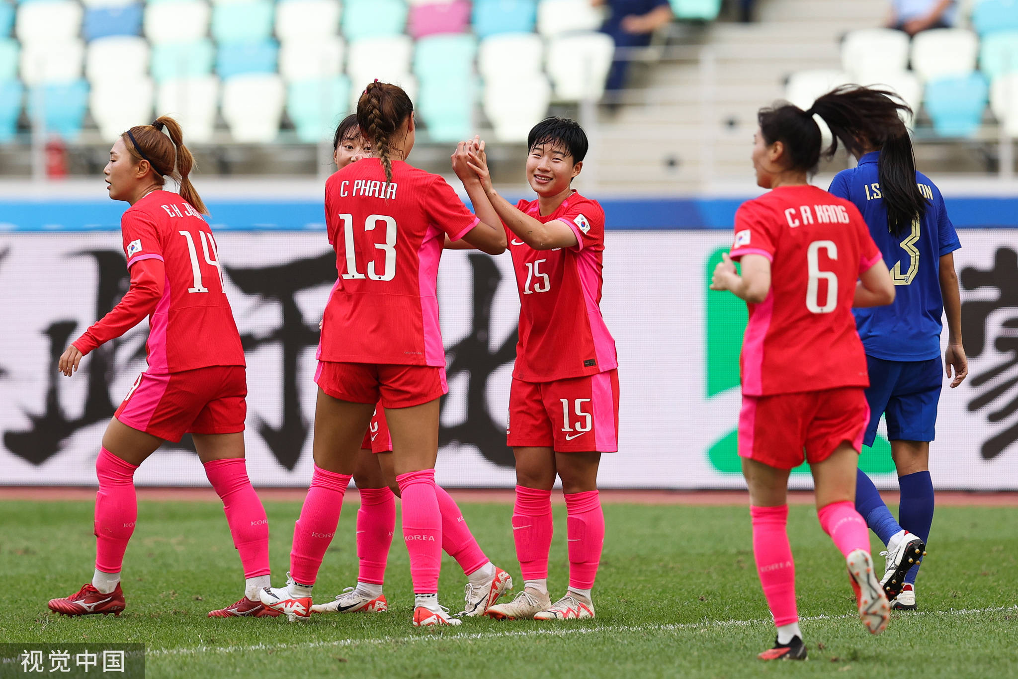 韩国女足表现出色，连胜晋级