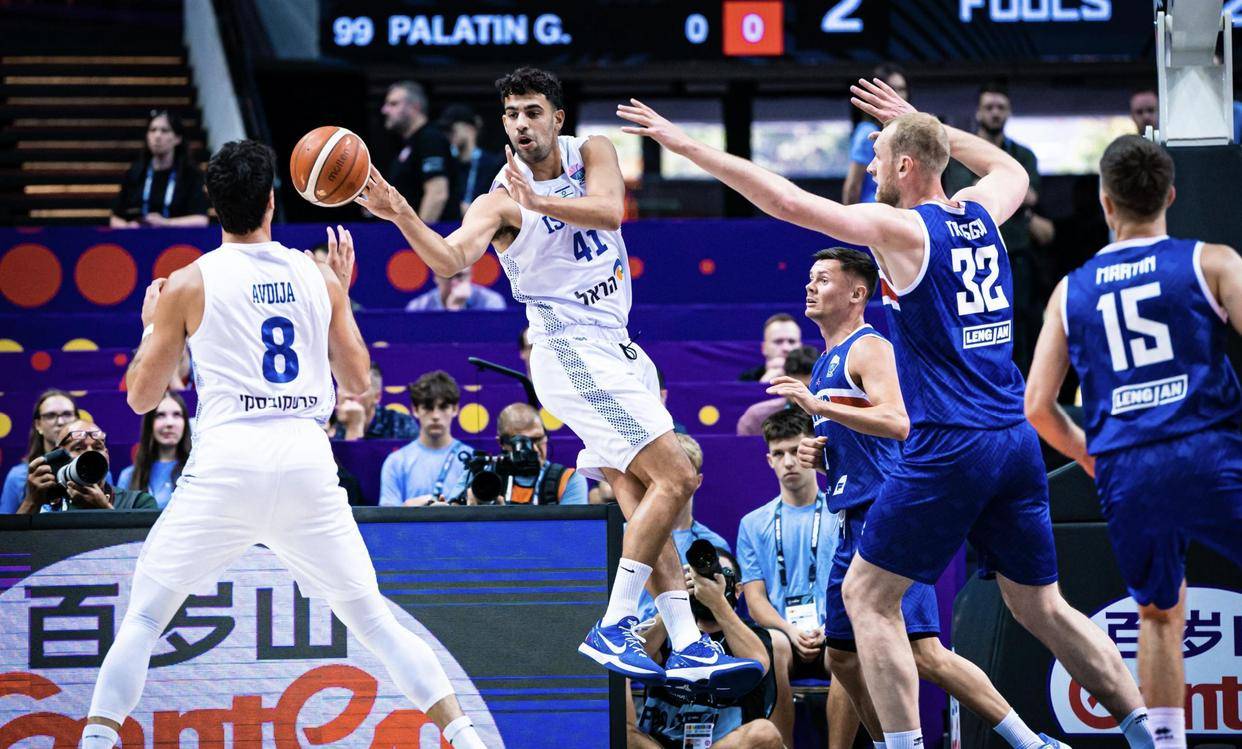 包含欧锦赛预选赛带来紧张激情,球队展现实力的词条 包含欧锦赛预选赛带来紧张激情,球队展现实力的词条