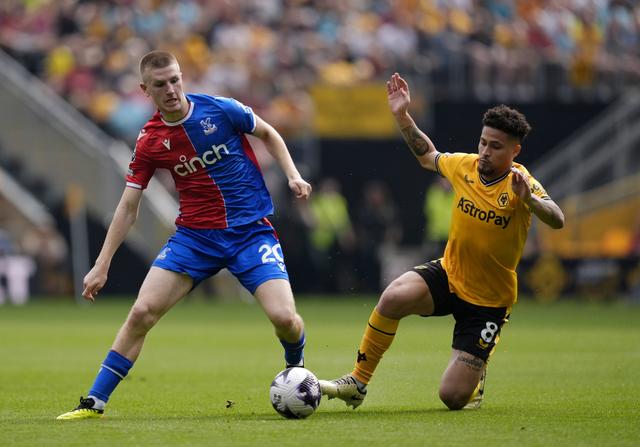 曼联阵容调整灵活，战术丰富