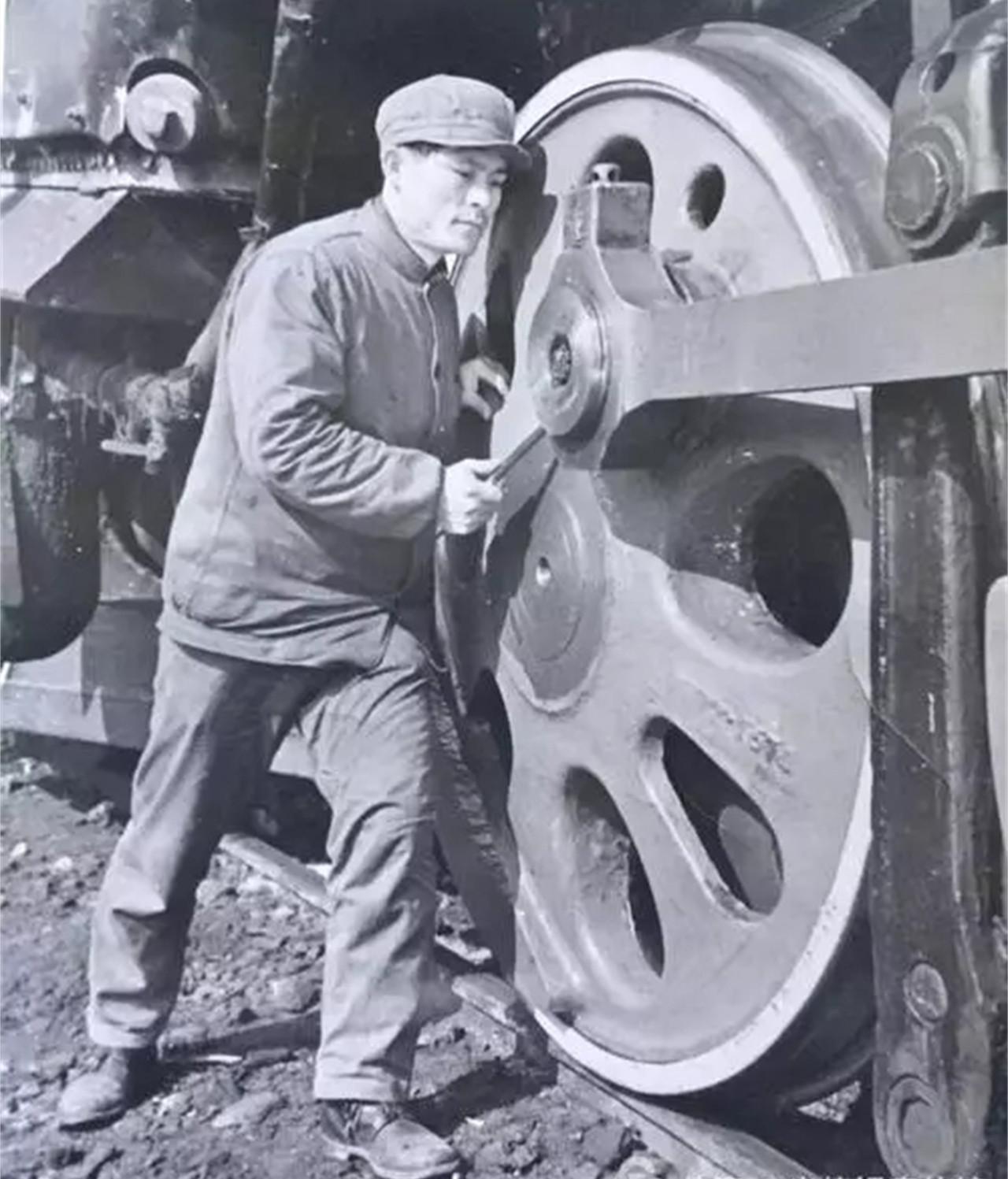 拳击选手张国立实现逆袭,成功晋级 拳击选手张国立实现逆袭,成功晋级