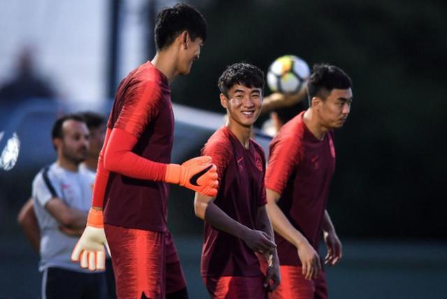 国内队伍在大洲比赛中实现连胜