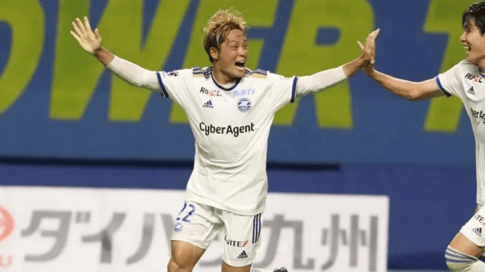 精彩回放，横滨水手赢得胜利